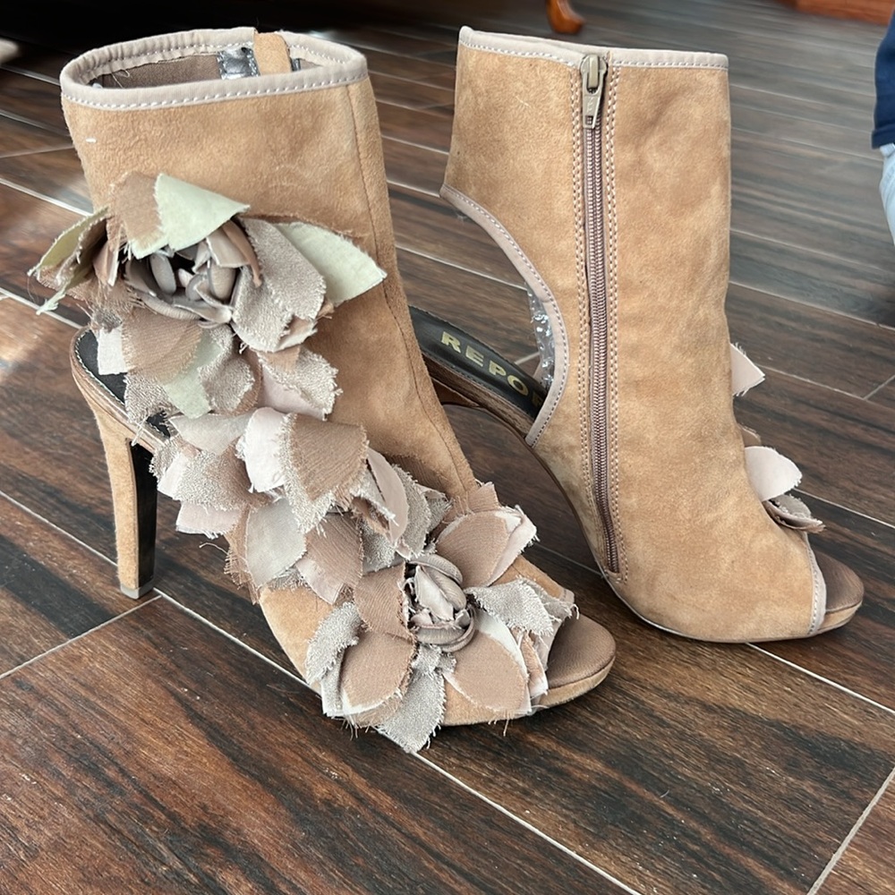 Report booties - Picture 2 of 6